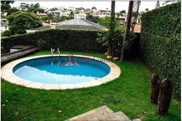 Casa 3 dorm, 330 m² por R$ 4.300.000 Alphaville-Barueri