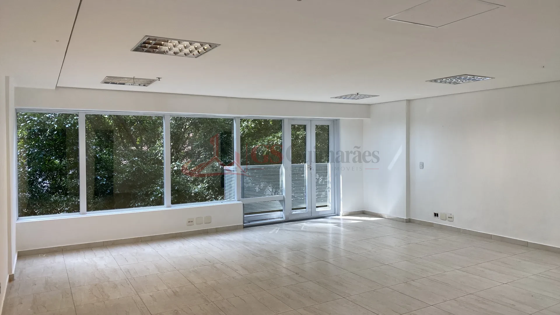 Sala Comercial Ed. Quebec Business