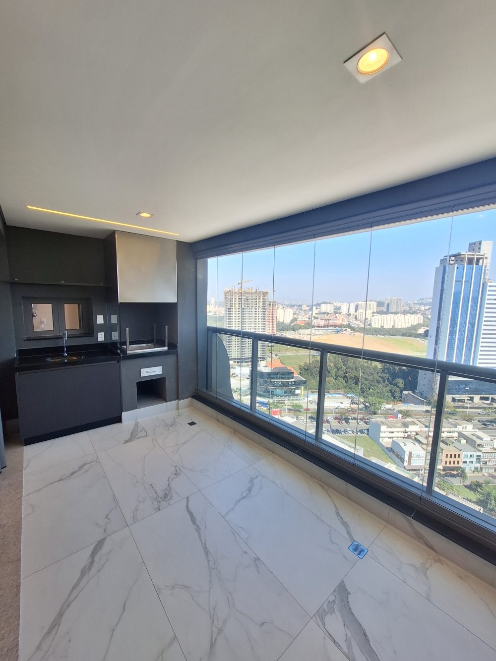 Apartamento Alto Padrão - Aluguel - Sítio Tamboré Alphaville - Barueri - SP
